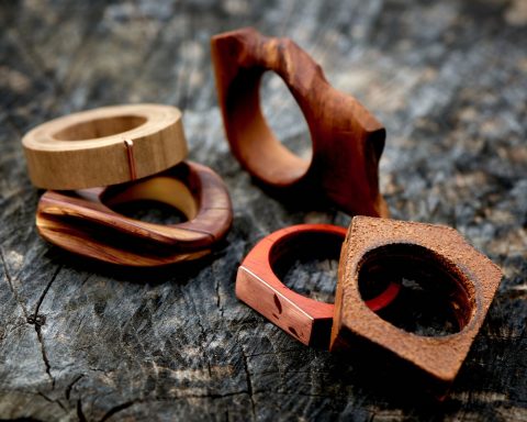 Dem helt for sig selv